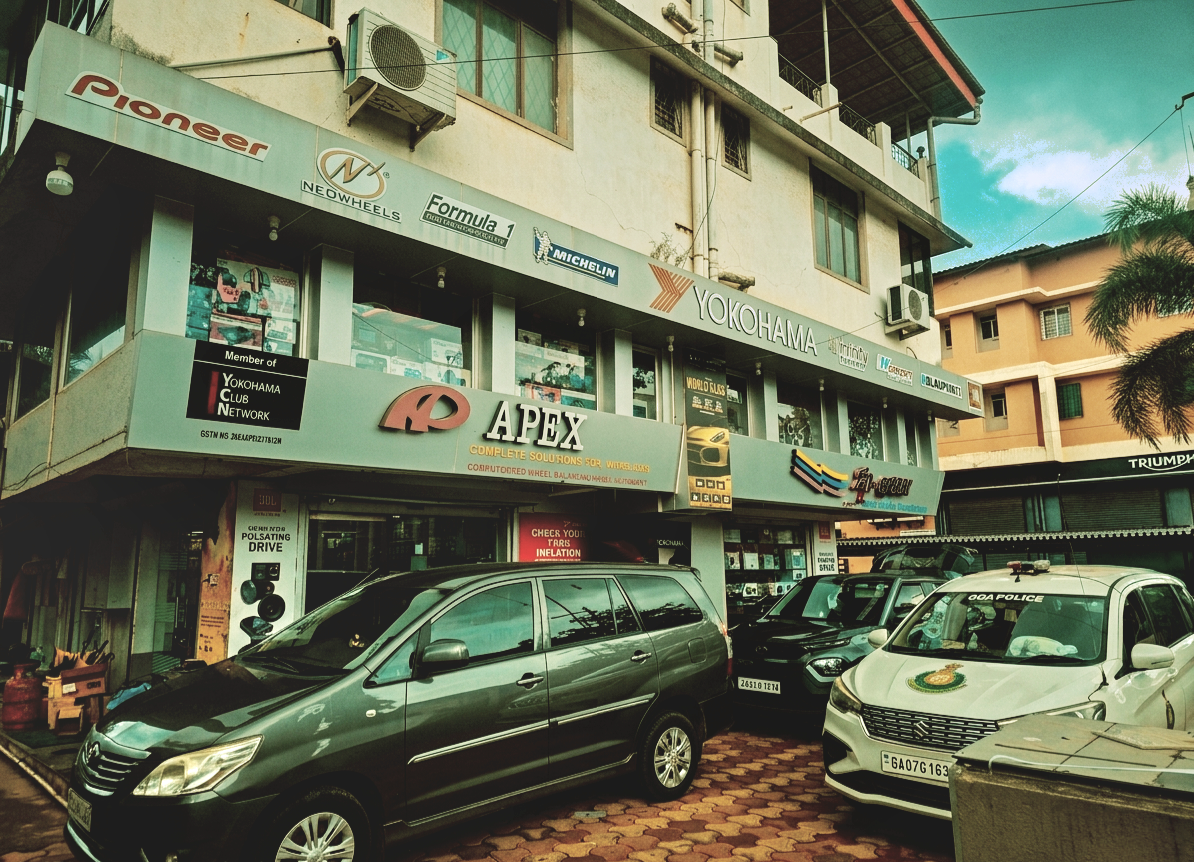 Apex 2001 storefront in Alto Porvorim, Goa